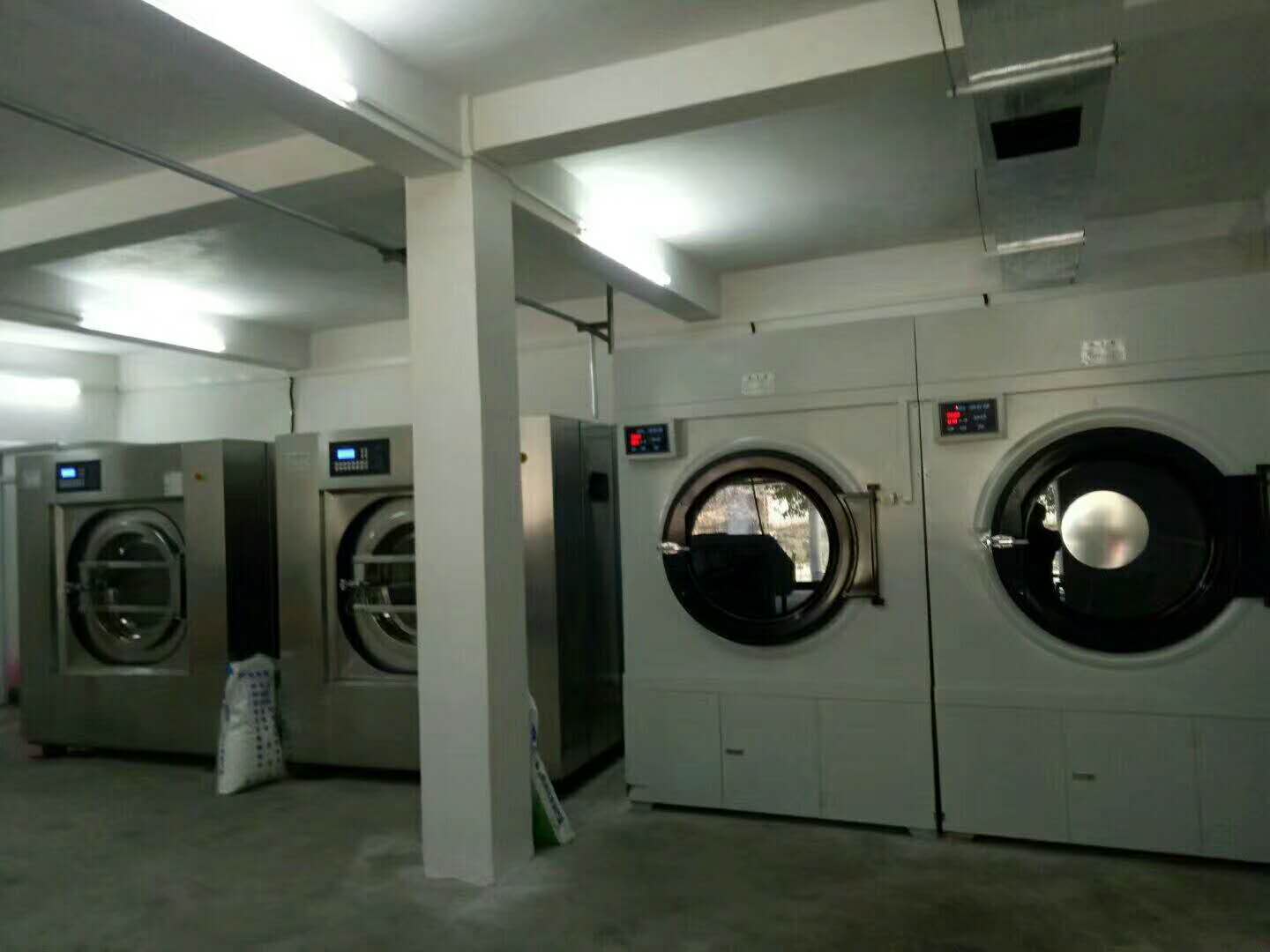 <b>醫(yī)用洗衣機重要性怎樣使用除掉污漬</b>